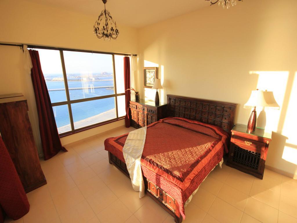 Radiance Premium Suites Dubai Room photo